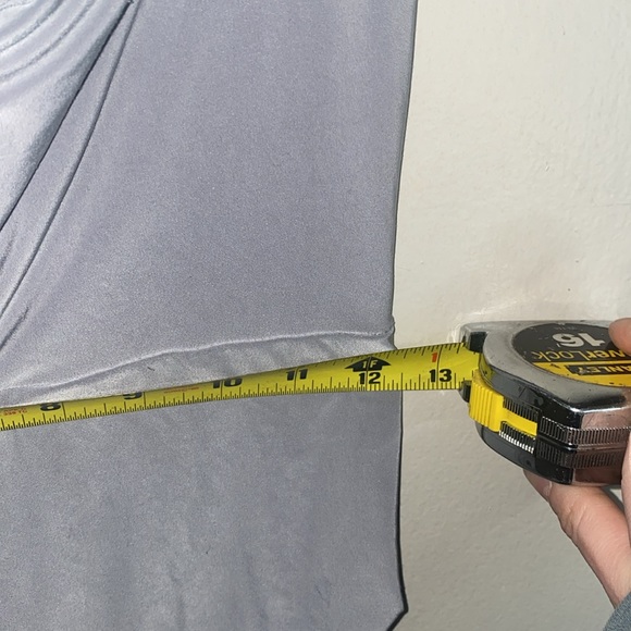 🦋Adorable grey sleeveless mini dress! - Picture 9 of 13